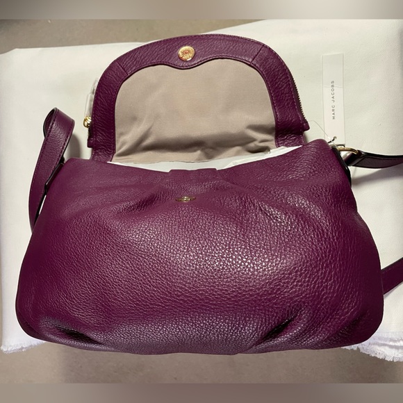 NWT  MARC JACOBS NEW YORK  HANDBAG   Color: Aubergine   Leather - Picture 4 of 10